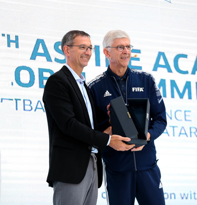 Aspire学院和FIFA开始合作。全球峰会hochkarätigen FIFA-Gästen大卫贝克汉姆和温格